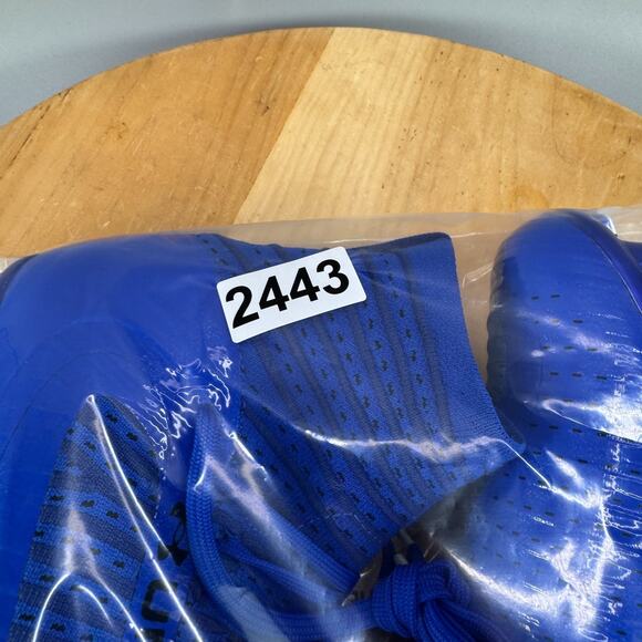 Under Armour Highlight 2 MC Men’s Size 8 Knit Football Cleats 3027304-400 Blue - Picture 9 of 9